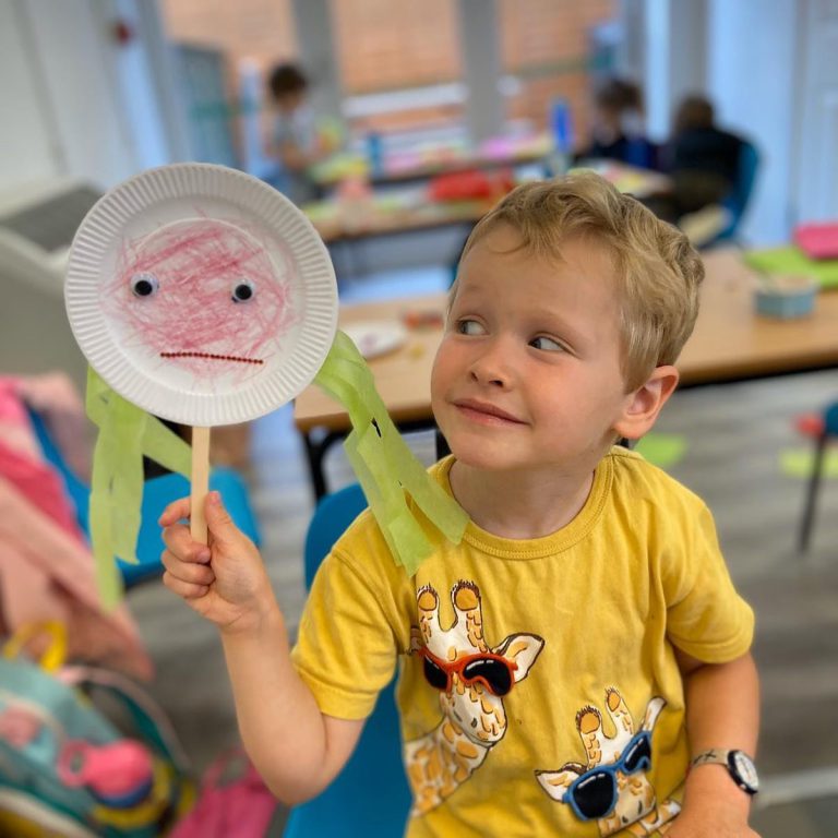Arts and crafts at camp